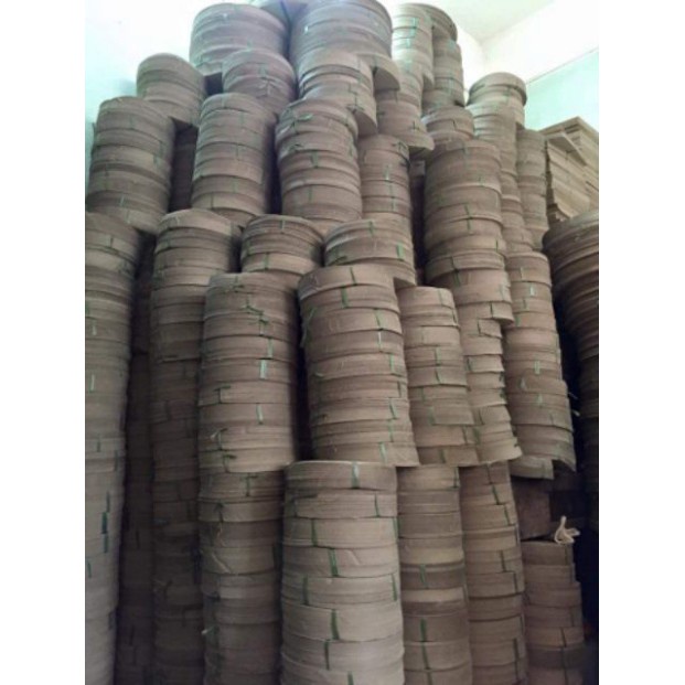 Giấy lót lồng chim Khuyên đường kính 21cm, trọng lượng 1kg.