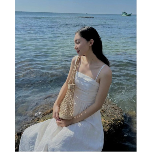 ĐẦM MIDI 2 DÂY TRẮNG XẾP LY NGỰC | BigBuy360 - bigbuy360.vn