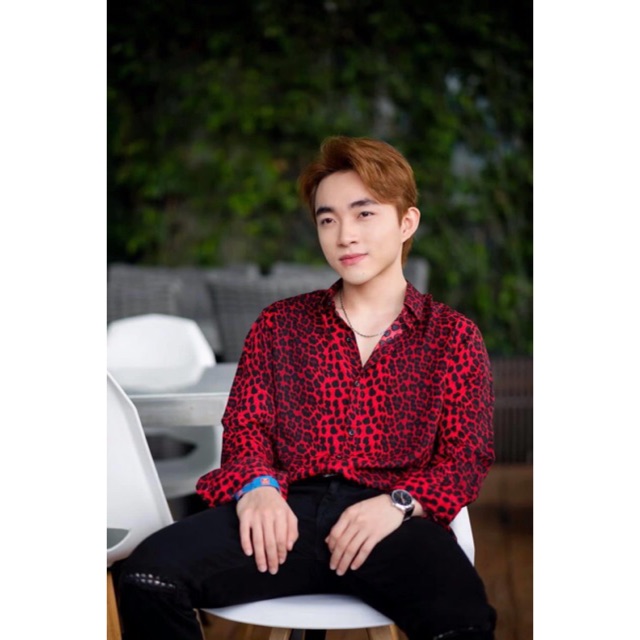 sơ mi beo đỏ