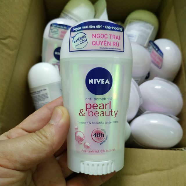 Sáp lăn nách Nivea ngọc trai