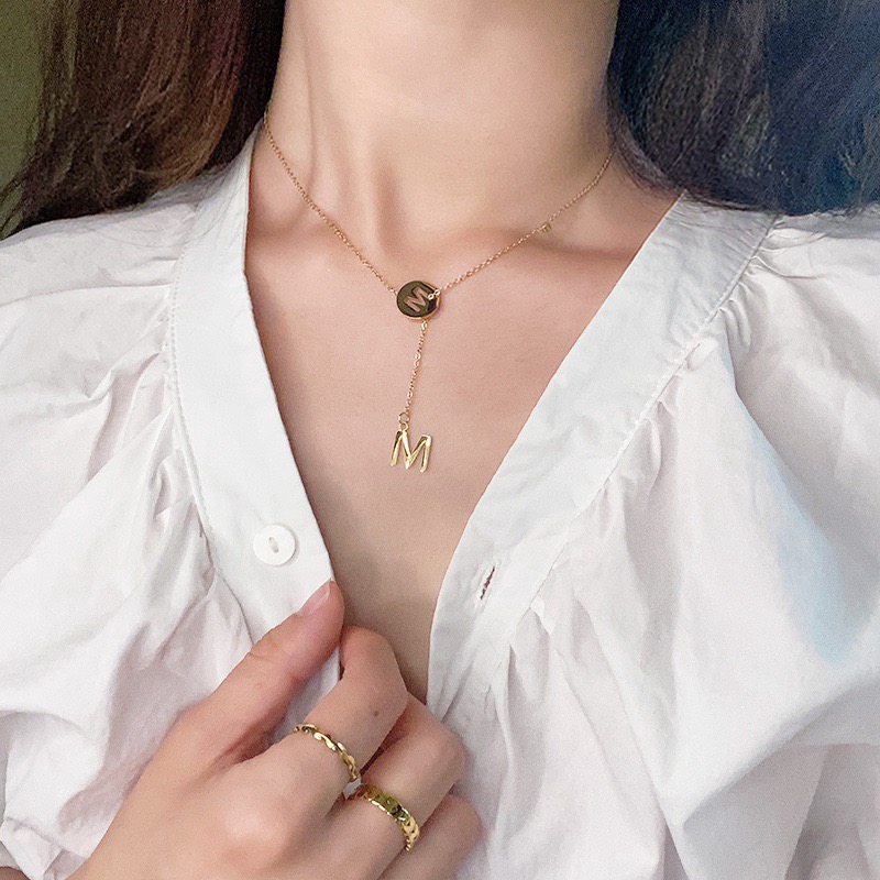 Dây Chuyền Chữ M Mạ Vàng 18K Thiết Kế Đục Lỗ Dễ Phối Đồ
