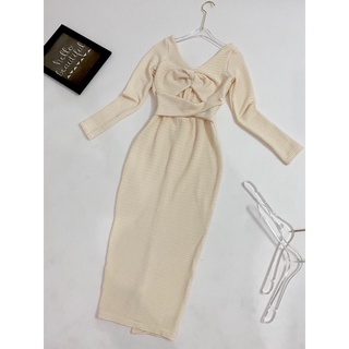 Đầm Body Xoắn Eo Ngực
