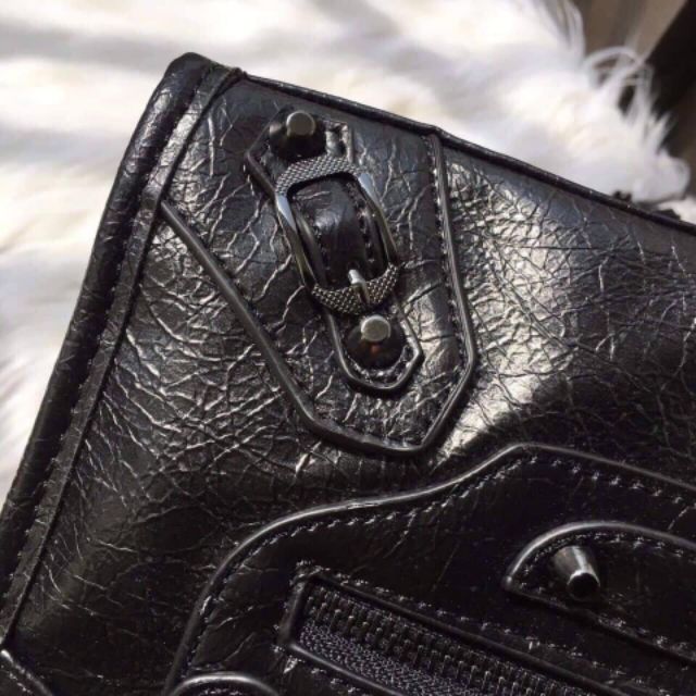 Balen đeo chất châts