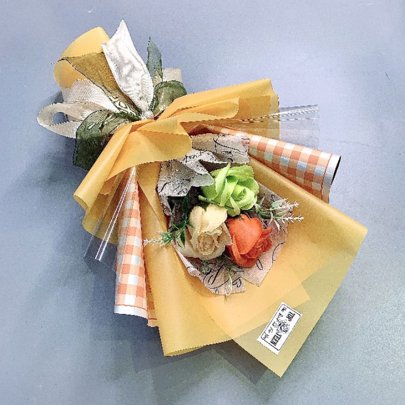 Hoa hồng sáp 3 bông