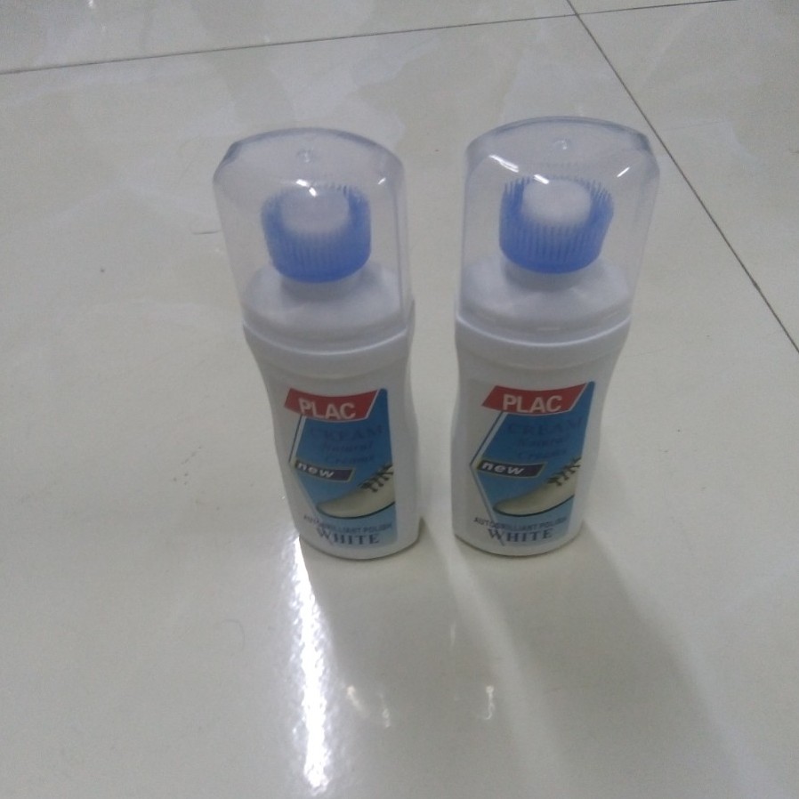 Trai nước tẩy trắng giày