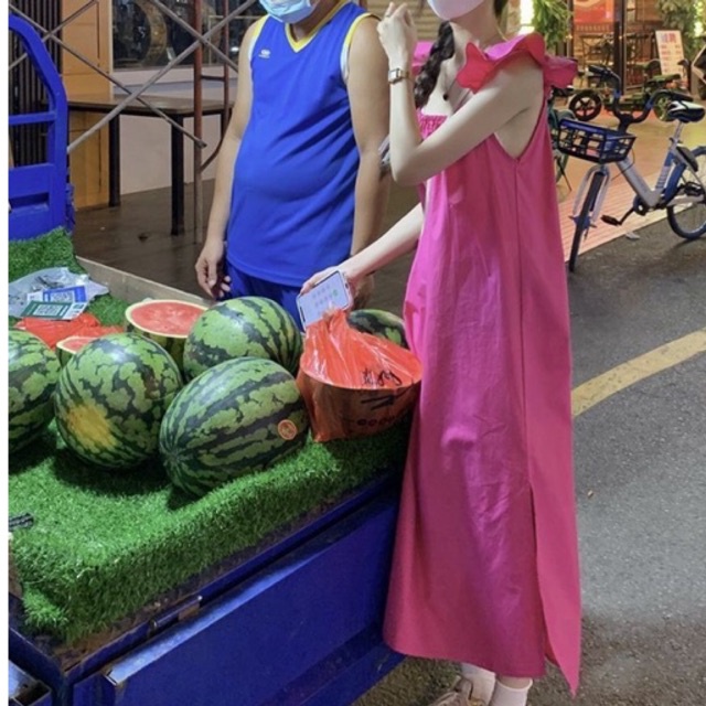 Đầm cổ vuông dài qua gối xẻ tà thời trang retro Pháp | BigBuy360 - bigbuy360.vn