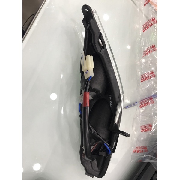 Cụm đèn xi nhan trước trái chính hãng Yamaha dùng cho xe Exciter 135 - Yamaha town Hương Quỳnh