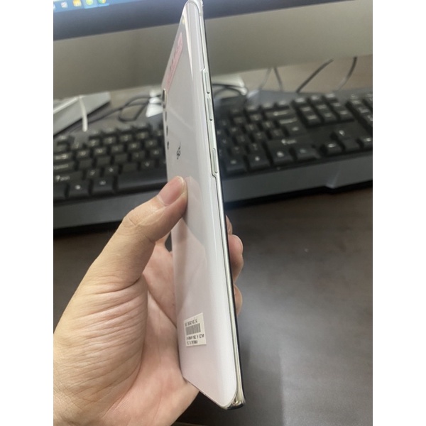 Điện thoại Smartphone LG Velvet 5G Mỹ chính hãng ram 8 bộ nhớ 128. Màn to pin khoẻ