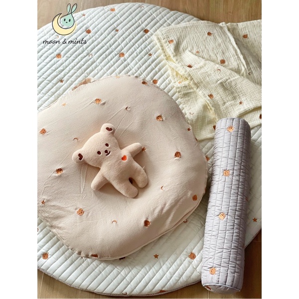 Gối chống trào ngược thêu họa tiết Moon&Mints - thiết kế nguyên khối không gây võng lưng, vỏ gối ripple