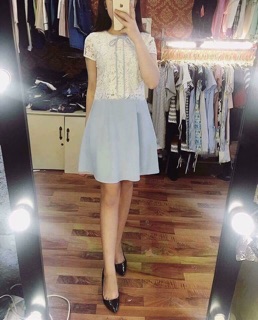 Đầm ren phối tiểu thư