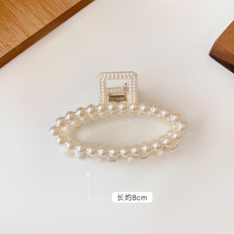 PHỤ KIỆN KẸP TÓC CÀNG CUA TREND hiện nay
