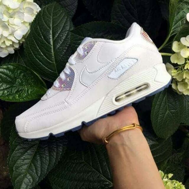 Giày  hãng nike air max aut 7 trieu