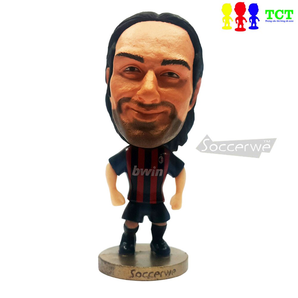 Tượng cầu thủ bóng đá Nesta