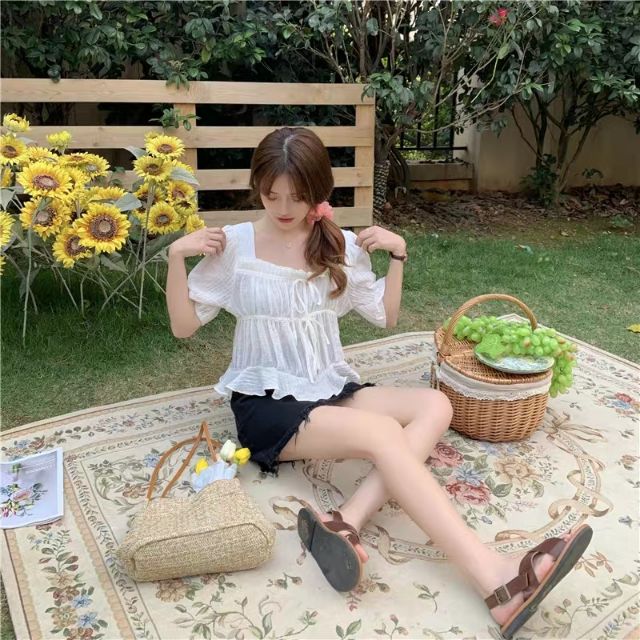 Hàng có sẵn - Áo cổ vuông kiểu dáng babydoll siêu xinh