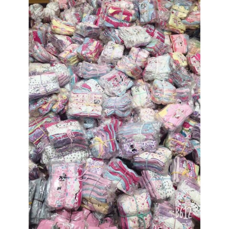 Quần chip đùi QC đẹp cho bé mặc váy