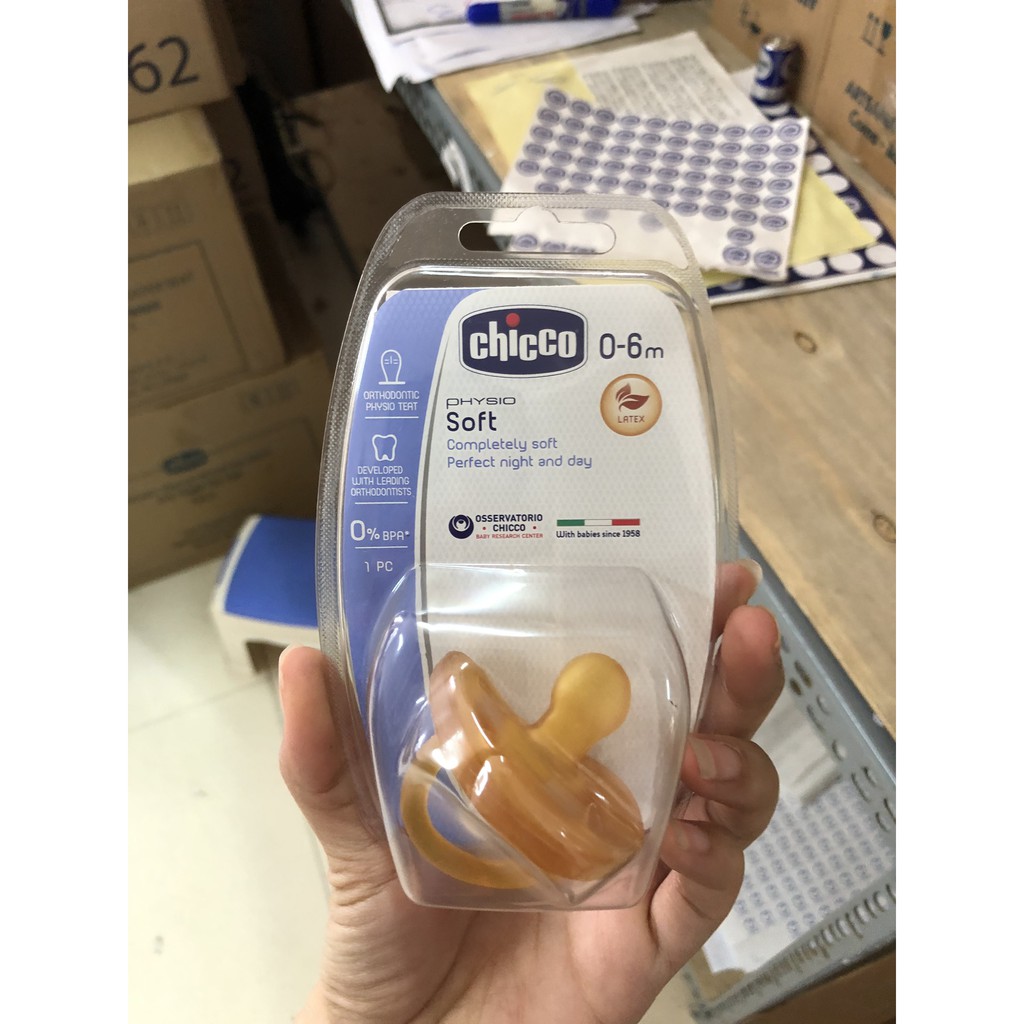 Ty ngậm silicon Physio Soft Trắng 0M+/ 6M+/ 16m+ Chicco