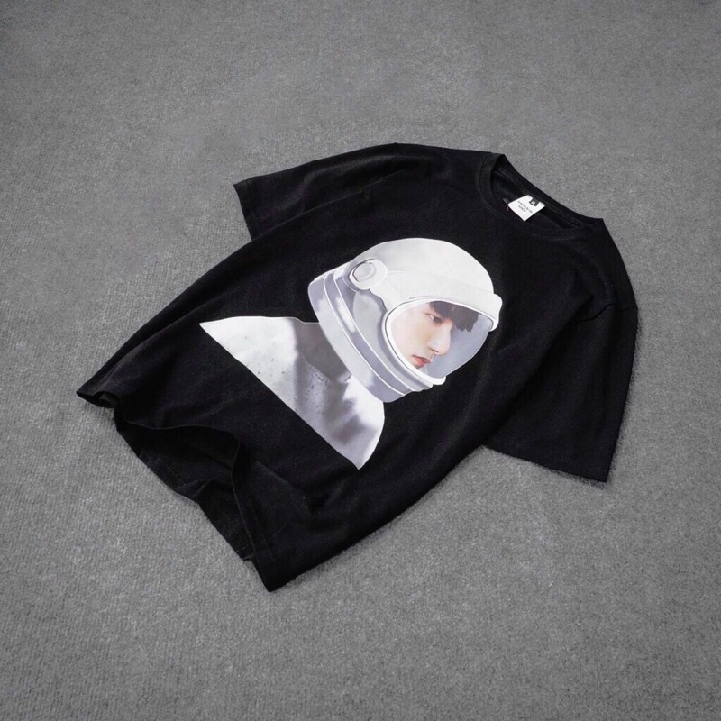 áo thun hè in 3D sơn tùng siêu hot hình ảnh sắc net fom dáng trẻ trung năng động, cotton thấm hút thoải mái du lịch dạo