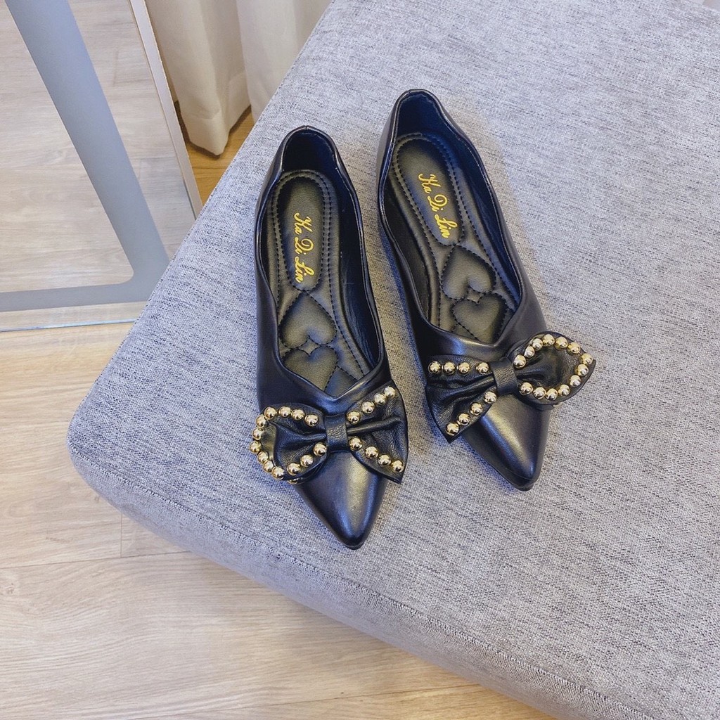 Giày bệt nơ lệch viền đinh da mịn | BigBuy360 - bigbuy360.vn