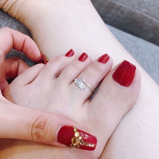 Nhẫn ngón chân bạc ta