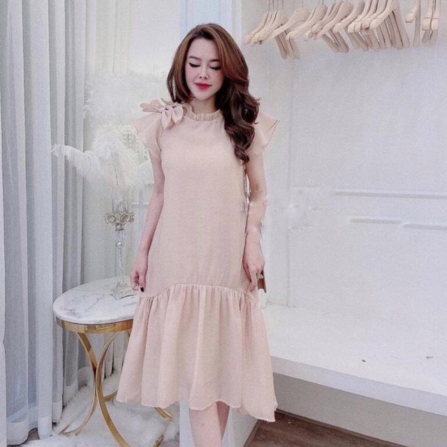 Váy suông đuôi cá đính nơ vai 2 lớp
