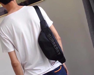 Túi đeo chéo + bao tử Burberry