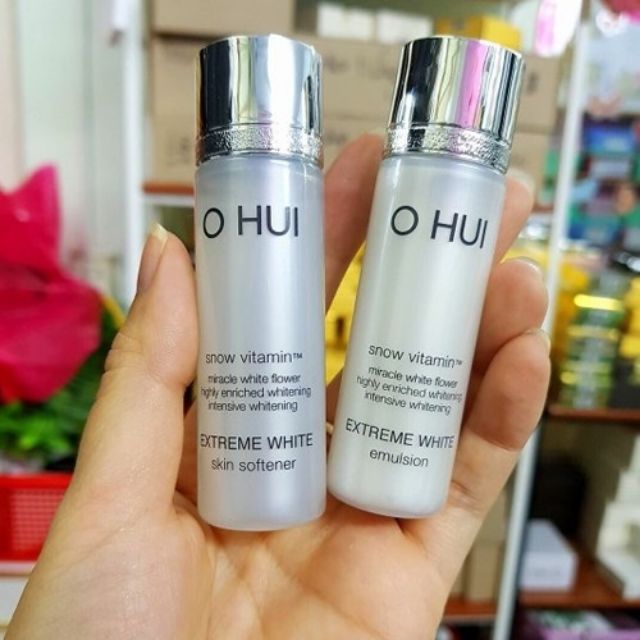 Nước hoa hồng và sữa dưỡng ohui trắng mini