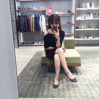 Váy lệch vai