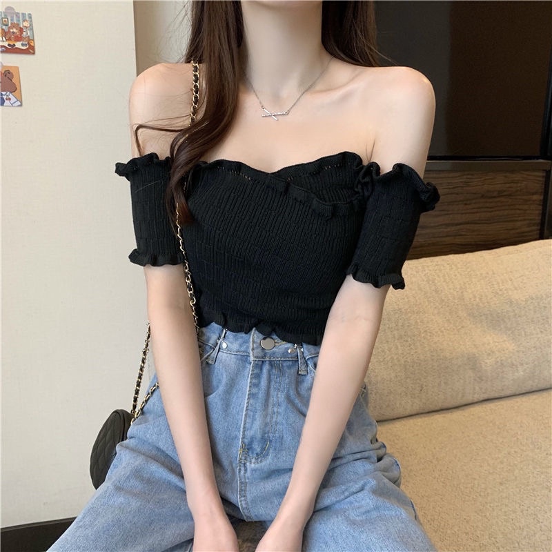 Áo Croptop Trễ Vai Ngắn Tay Thiết Kế Ngọt Ngào