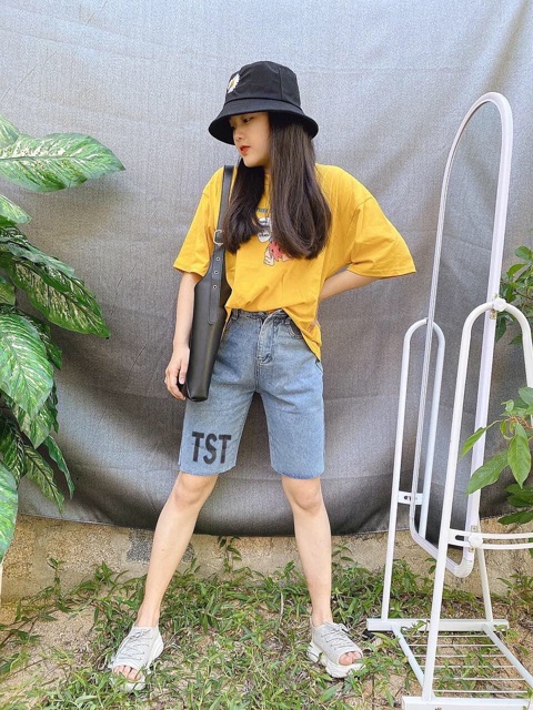 Quần jean ngố lai tưa in chữ TST, hình thật 100%