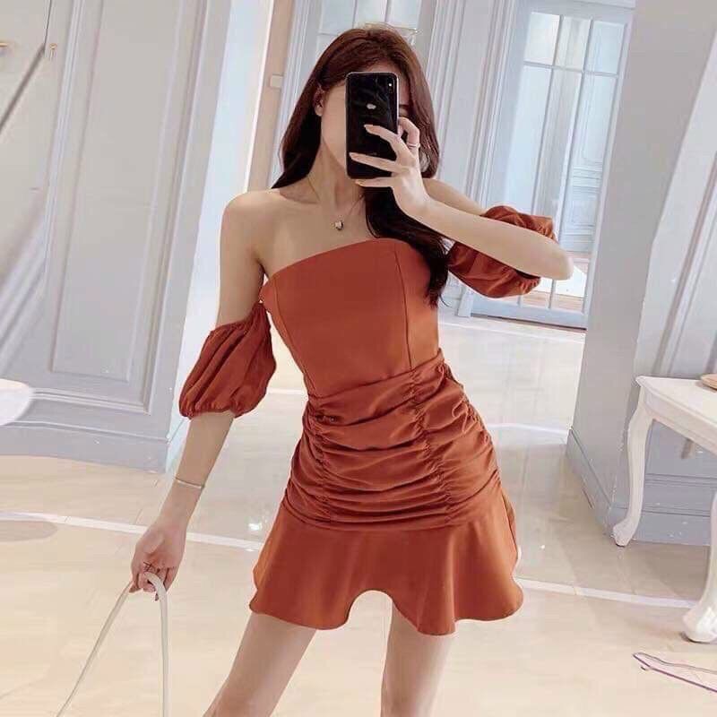 Đầm xòe trễ vai nhún đuôi cá