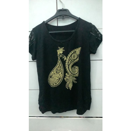 Thanh lý áo đen kiểu dể thương giá rẻ size L