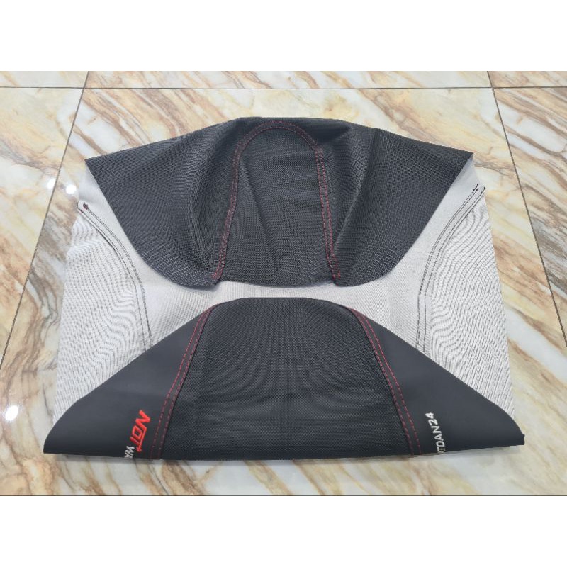 Áo Yên Vario Chữ Thêu Hông 2 Bên Da Yên Thun Thái Mịn Hàng Đẹp Loại 1