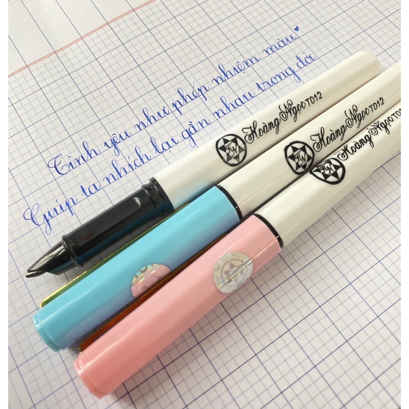 Bút T012 ngòi lá tre Hoàng Ngọc dành cho chữ cỡ nhỡ và cỡ nhỏ