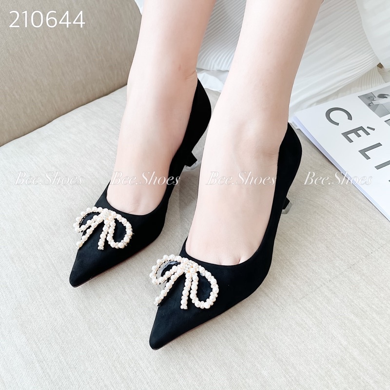 BEESHOES- GIÀY CAO GÓT BEESHOES KHUY NƠ NGỌC SIÊU XINH GÓT 5 PHÂN DỄ ĐI SẴN MÀU ĐEN 210644