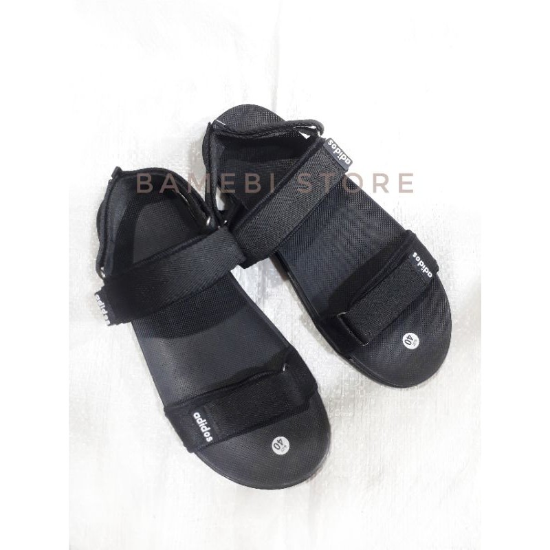 Giày sandal màu full đen cực đẹp ( quai hậu / xăng đan )