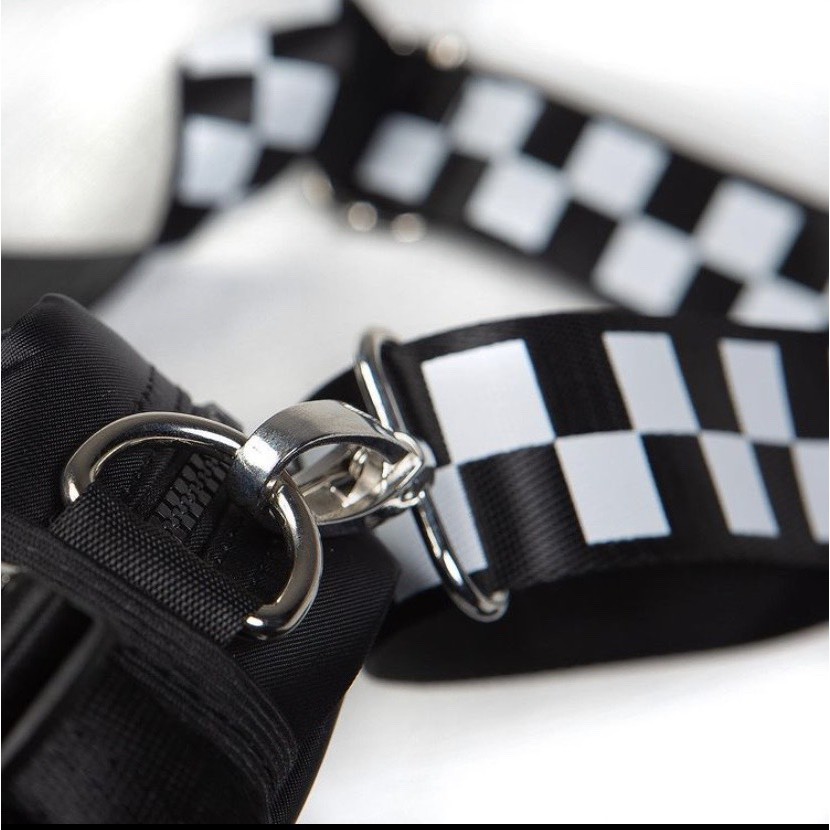 Túi đeo chéo ClownZ v4 thời trang nam nữ đi chơi đi du lich đen giá rẻ | BigBuy360 - bigbuy360.vn