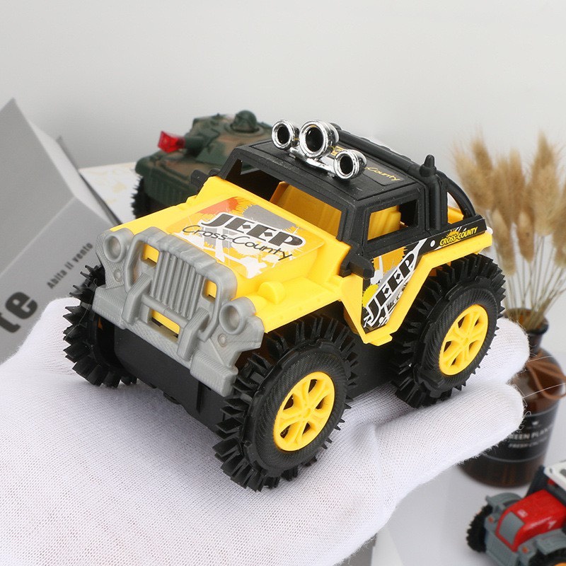 Xe lật chạy pin nhiều mẫu cho bé, với chất liệu nhựa cứng cáp, bánh xe có gai siêu mạnh vô cùng xịn xò