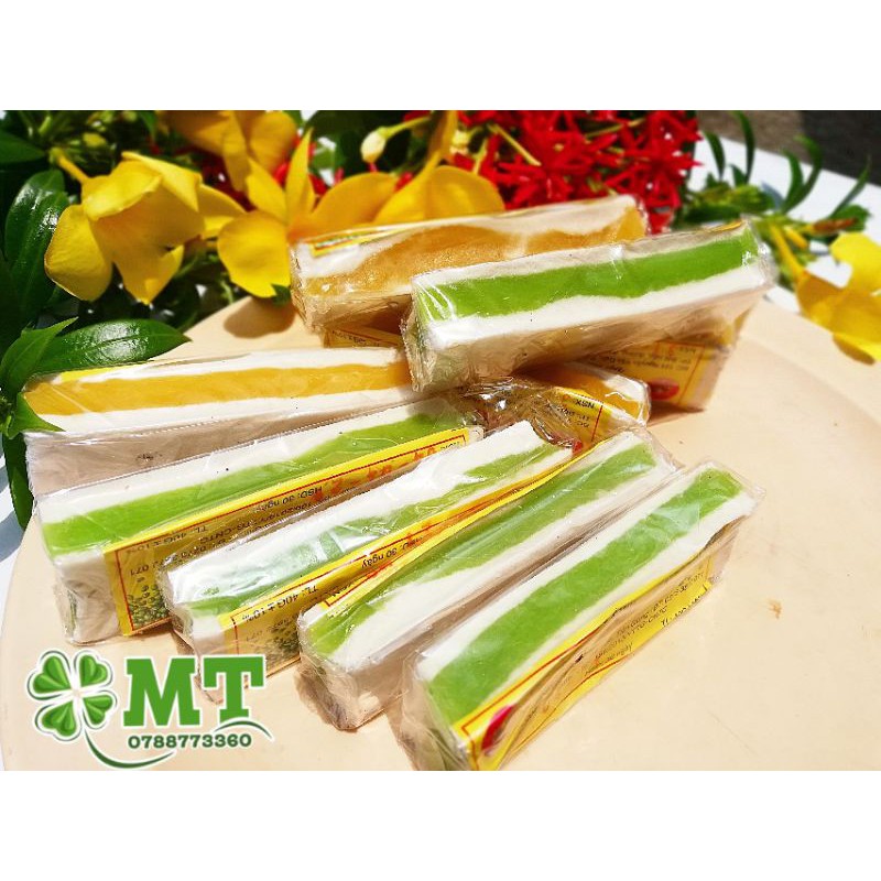 Bánh in dẻo mochi mix 2 loại (đậu xanh sầu riêng, đậu xanh lá dứa) hộp 13 cái