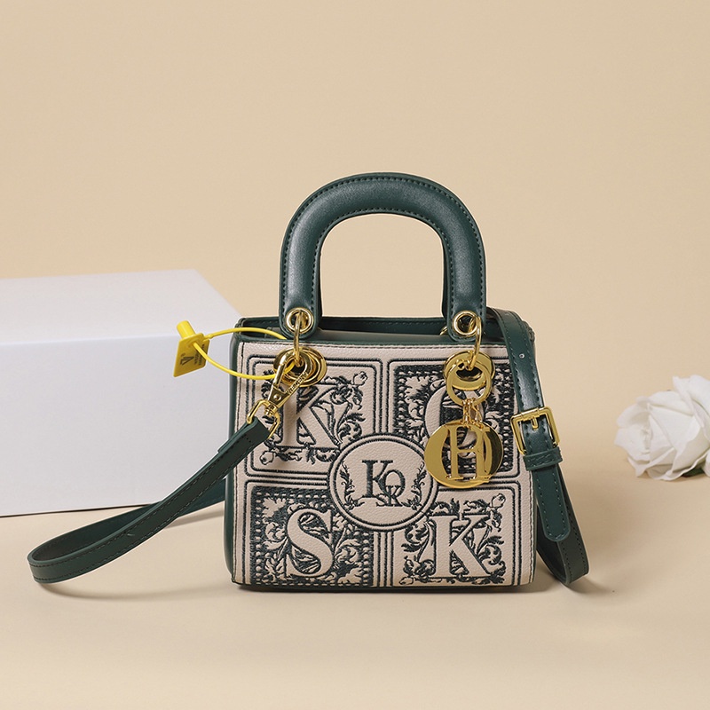 Túi Xách Đeo Vai Kiểu Vuông Nhỏ Thêu Hình Đơn Giản Thời Trang Thanh Lịch