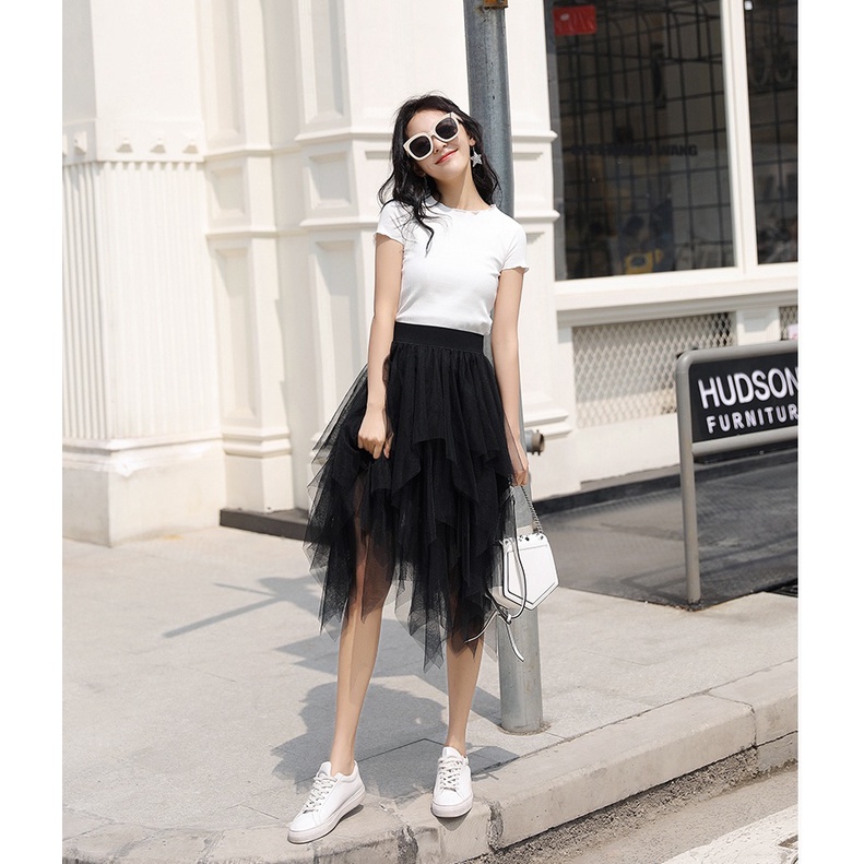 Chân váy ren , tầng , quần giả váy xinh xắn