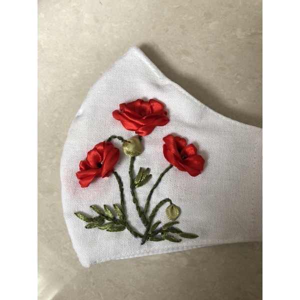 Khẩu trang thêu handmade vải linen