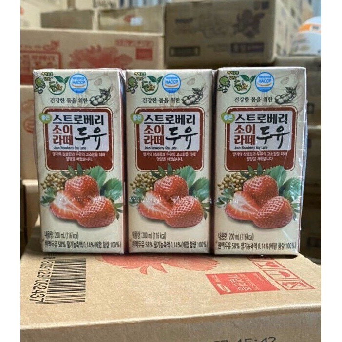 Sữa đậu nành Dooly vị dâu Dooly Hàn Quốc 200ml