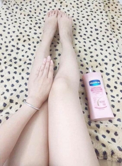 Lotion dưỡng thể Vaseline Healthy White   725 ml