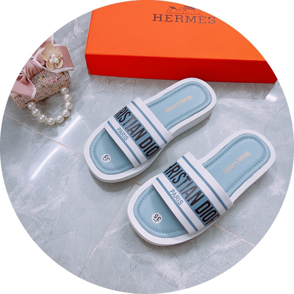 DÉP NỮ QUAI NGANG CHỮ CDIOO ĐẾ BÁNH MÌ SIÊU ĐẸP