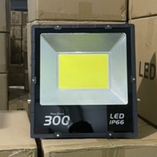 Đèn pha led 300W chuyên công trình ngoài trời, lắp tàu thuyền đi biển, sân bóng đá đủ watt chống nước IP66