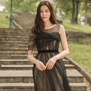 Đầm đen ren Elise