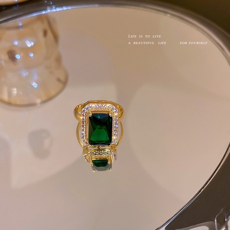 Bộ Trang Sức 3 Món Đính Ngọc Lục Bảo Sang Trọng Phong Cách Retro