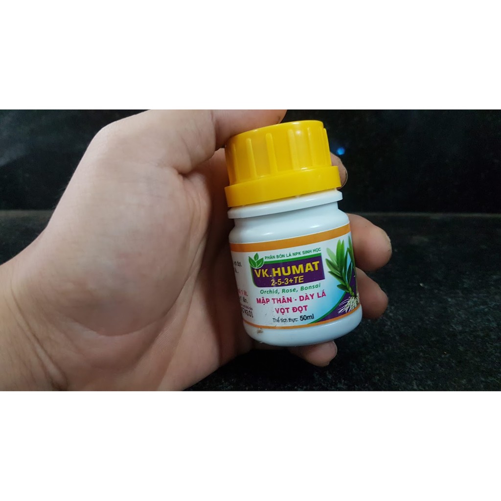 VK HUMAT phân bón lá NPK sinh học 2-5-3+TE chai 50ml