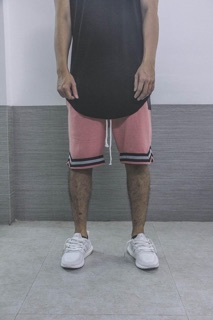 Quần short V line