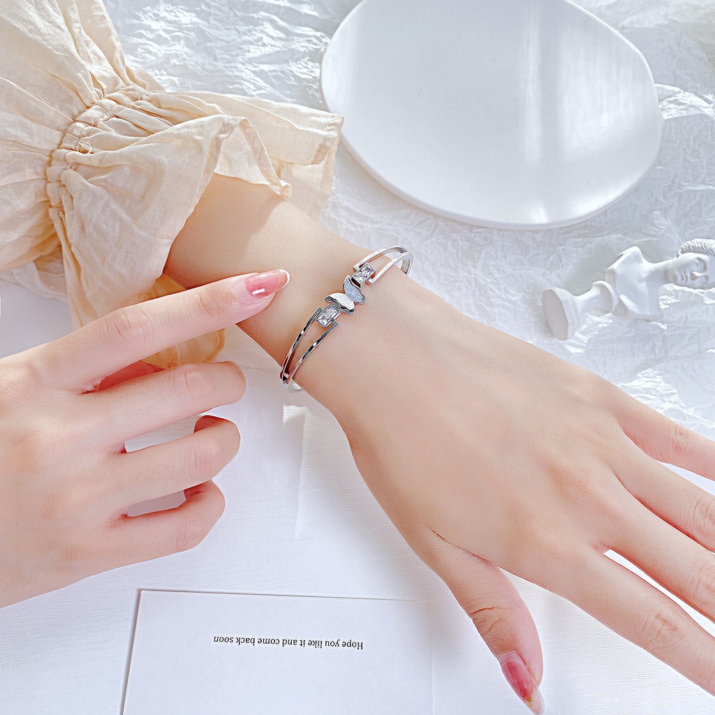 Vòng Tay Hình Bướm Ba Chiều Bằng Thép Không Gỉ Phong Cách Ins Phổ Biến Đơn Giản Cá Tính